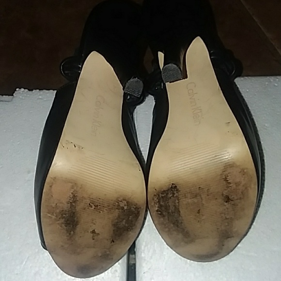 Calvin Klein - Picture 5 of 8